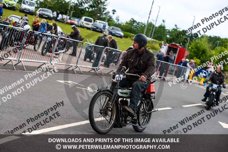 Vintage motorcycle club;eventdigitalimages;no limits trackdays;peter wileman photography;vintage motocycles;vmcc banbury run photographs